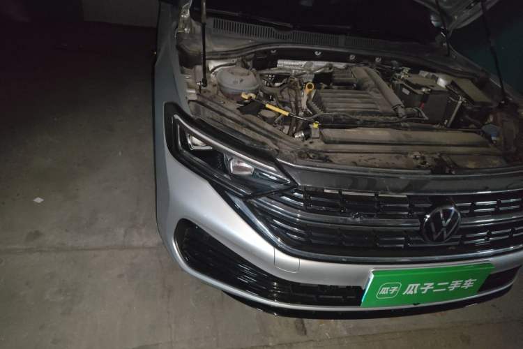 Used Volkswagen Sagitar 2023 200TSI DSG Excellence Edition Right Front Headlight