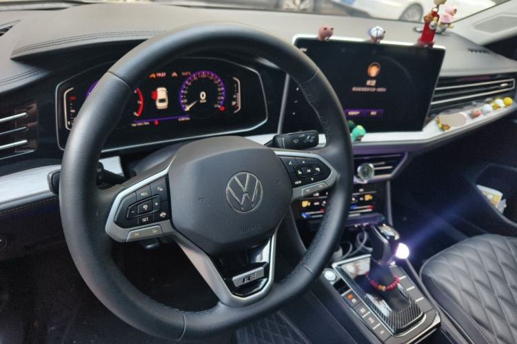 Used Volkswagen Sagitar 2023 280TSI DSG Excellence Plus Edition Steering Wheel