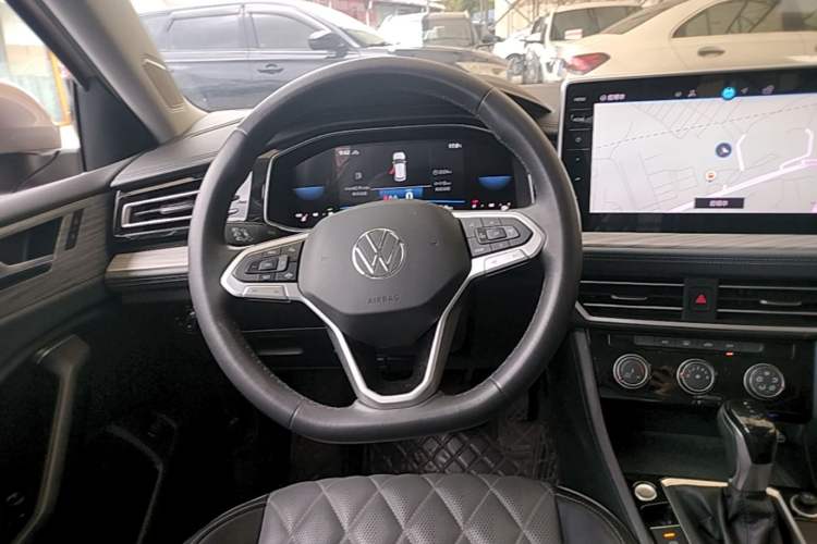 Used Volkswagen Sagitar 2023 300TSI DSG Excellence Edition Steering Wheel