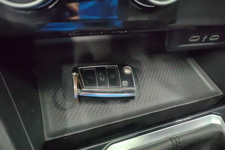 Used Volkswagen Sagitar 2023 280TSI DSG Beyond Lite Edition Vehicle Key