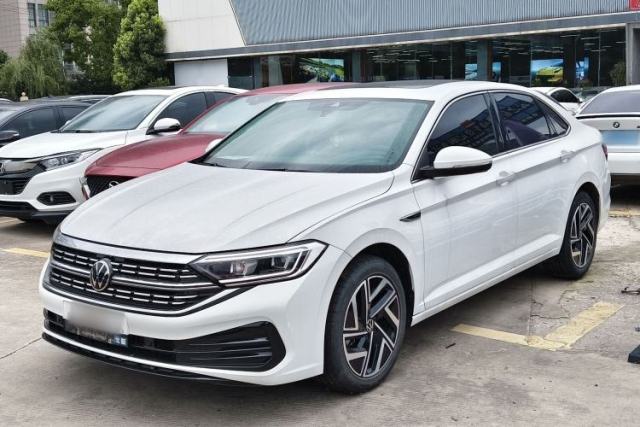 Volkswagen Sagitar 2023 300TSI DSG Excellence Edition usado