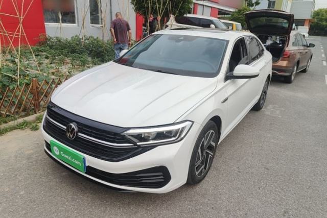 Volkswagen Sagitar 2023 300TSI DSG Excellence Edition usado