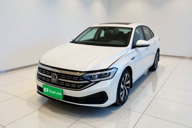 Volkswagen Sagitar 2023 300TSI DSG Excellence Edition مستعملة