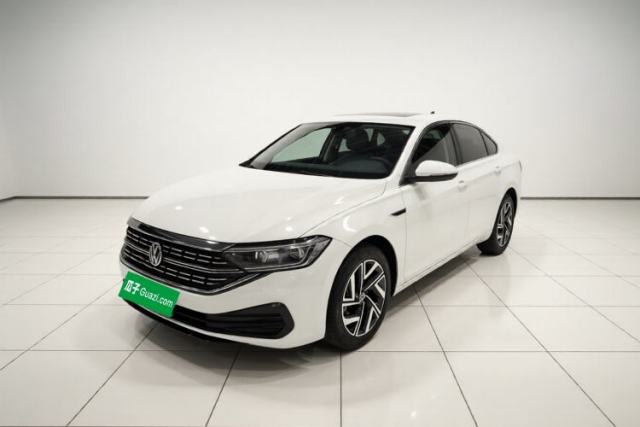 Volkswagen Sagitar 2023 300TSI DSG Excellence Edition usado