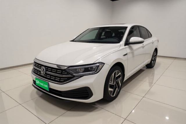 Ojetý Volkswagen Sagitar 2023 300TSI DSG Flyover Edition