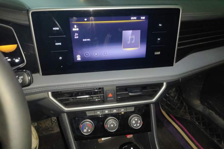 Used Volkswagen Sagitar 2023 300TSI DSG Flyover Edition Audio And AC Panel
