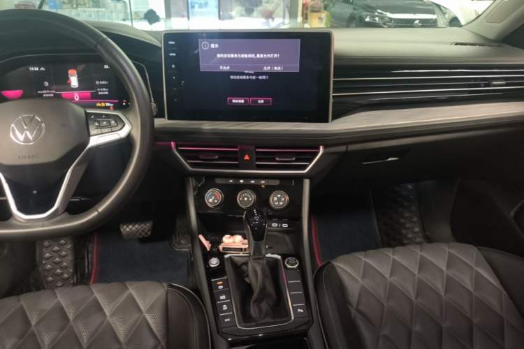 Used Volkswagen Sagitar 2023 300TSI DSG Excellence Edition Audio And AC Panel