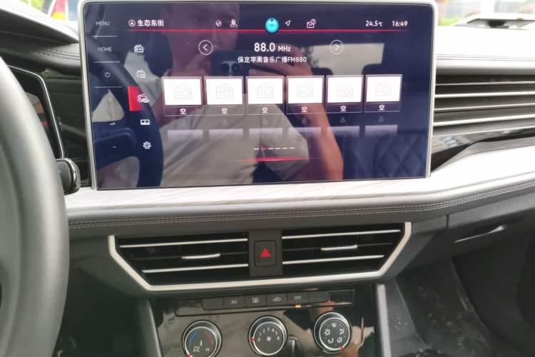 Used Volkswagen Sagitar 2023 280TSI DSG Beyond Lite Edition Audio And AC Panel
