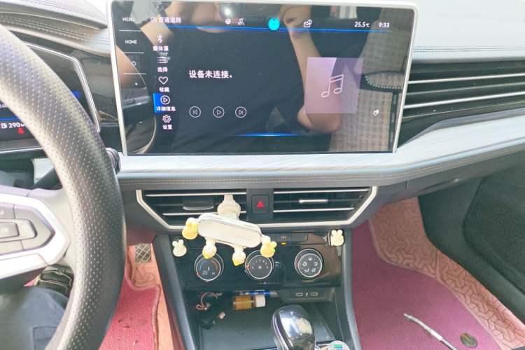 Used Volkswagen Sagitar 2023 300TSI DSG Excellence Edition Audio And AC Panel
