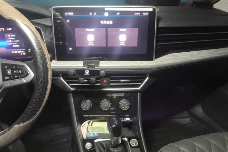 Used Volkswagen Sagitar 2023 300TSI DSG Excellence Edition Audio And AC Panel