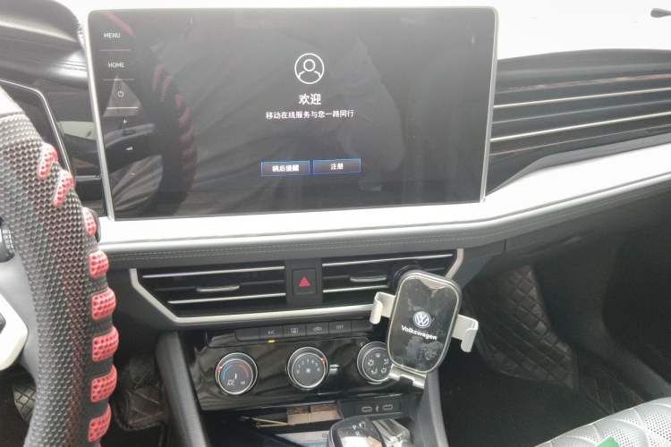 Used Volkswagen Sagitar 2023 300TSI DSG Excellence Edition Audio And AC Panel