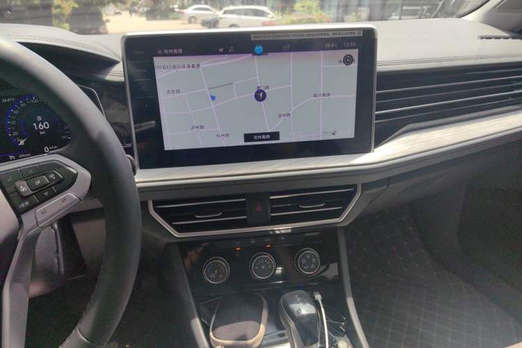 Used Volkswagen Sagitar 2023 300TSI DSG Excellence Edition Audio And AC Panel