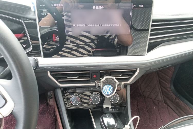 Used Volkswagen Sagitar 2023 300TSI DSG Excellence Edition Audio And AC Panel
