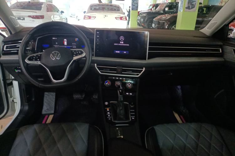 Used Volkswagen Sagitar 2023 280TSI DSG Beyond Lite Edition Center Console