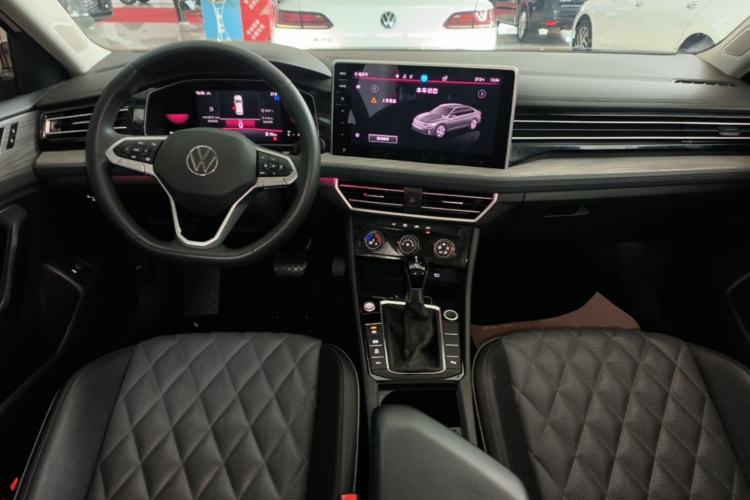 Used Volkswagen Sagitar 2023 280TSI DSG Beyond Lite Edition Center Console