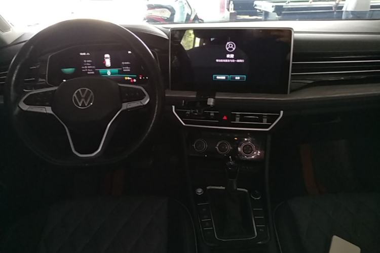 Used Volkswagen Sagitar 2023 280TSI DSG Beyond Lite Edition Center Console