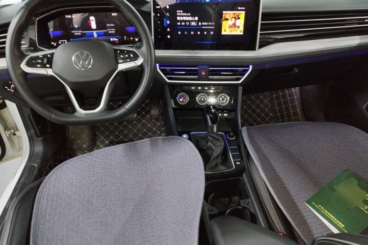 Used Volkswagen Sagitar 2023 280TSI DSG Beyond Lite Edition Center Console