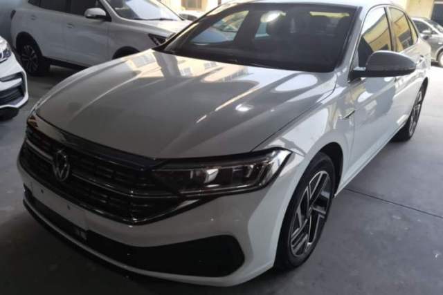 Volkswagen Sagitar 2023 280TSI DSG Beyond Lite Edition с пробегом