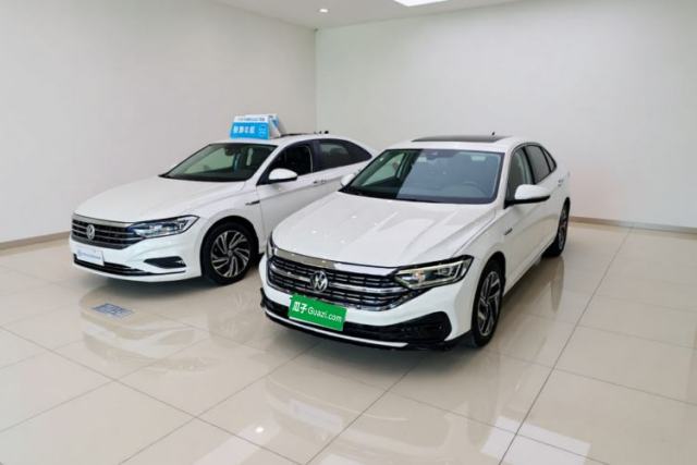 Ojetý Volkswagen Sagitar 2023 300TSI DSG Excellence Edition