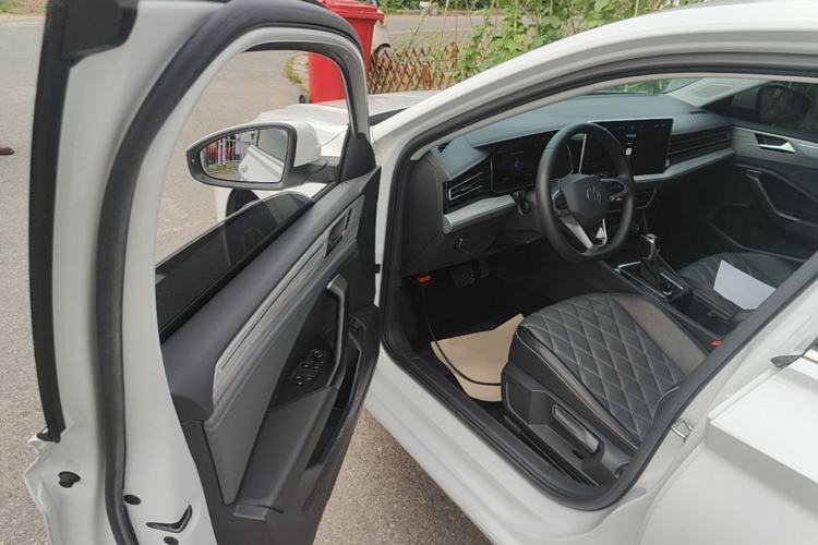 Used Volkswagen Sagitar 2023 300TSI DSG Excellence Edition Driver Seat