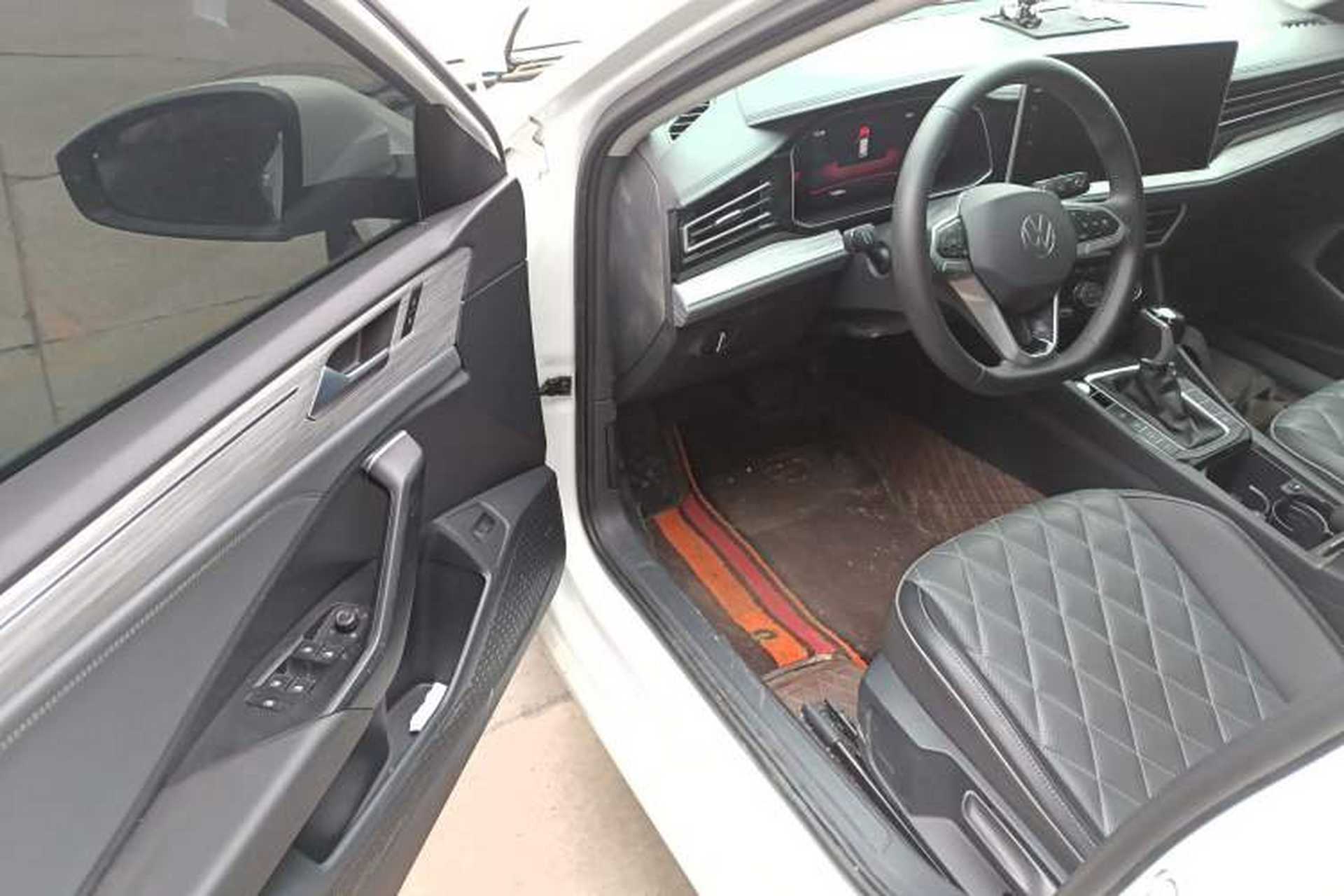 Used Volkswagen Sagitar 2023 300TSI DSG Excellence Edition Driver Seat
