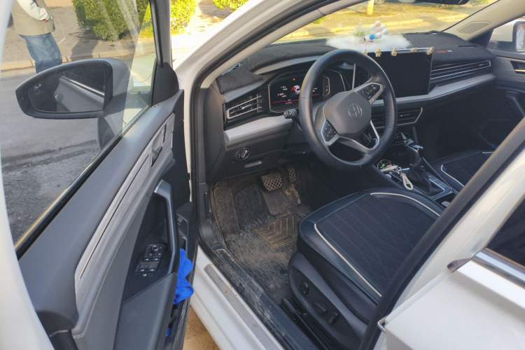 Used Volkswagen Sagitar 2023 300TSI DSG Excellence Edition Driver Seat