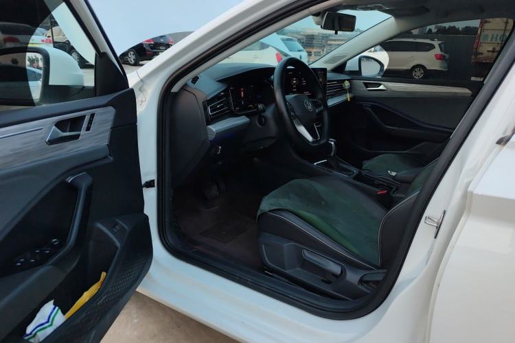 Used Volkswagen Sagitar 2023 300TSI DSG Excellence Edition Driver Seat