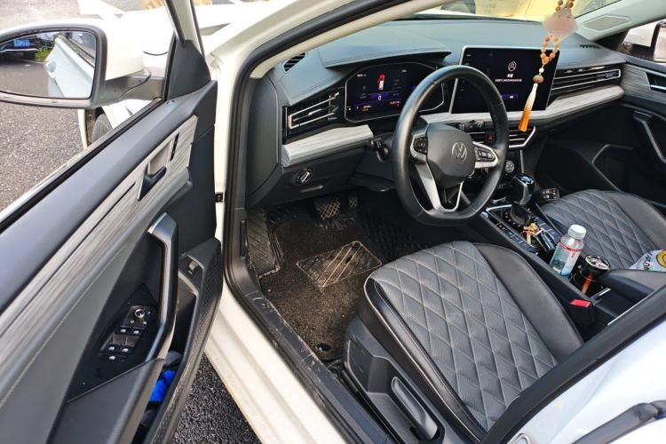 Used Volkswagen Sagitar 2023 300TSI DSG Excellence Edition Driver Seat