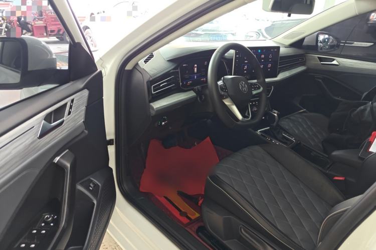 Used Volkswagen Sagitar 2023 300TSI DSG Excellence Edition Driver Seat