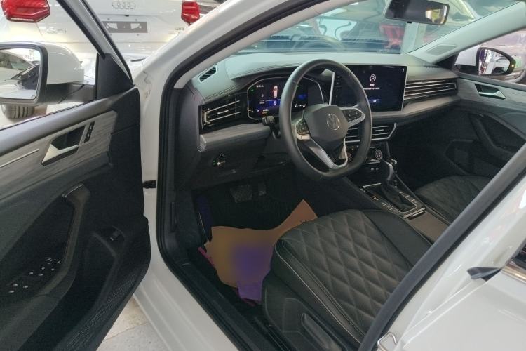 Used Volkswagen Sagitar 2023 300TSI DSG Excellence Edition Driver Seat
