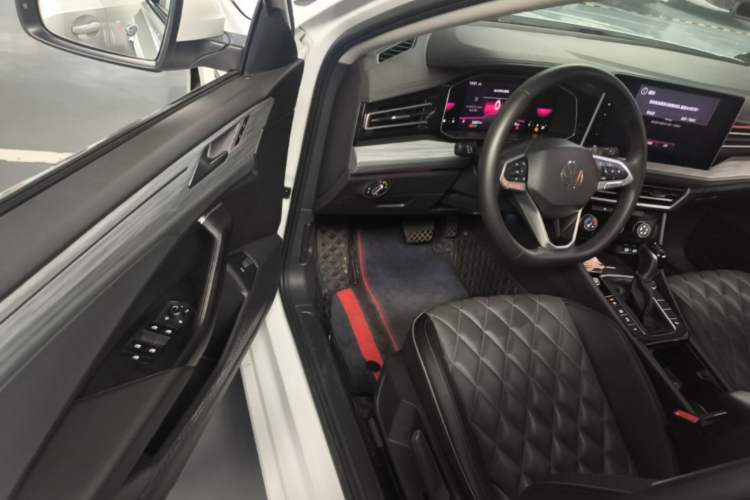 Used Volkswagen Sagitar 2023 300TSI DSG Excellence Edition Driver Seat