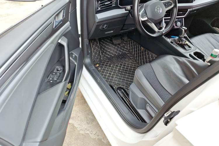 Used Volkswagen Sagitar 2023 300TSI DSG Flyover Edition Driver Seat