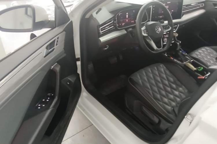 Used Volkswagen Sagitar 2023 280TSI DSG Beyond Lite Edition Driver Seat