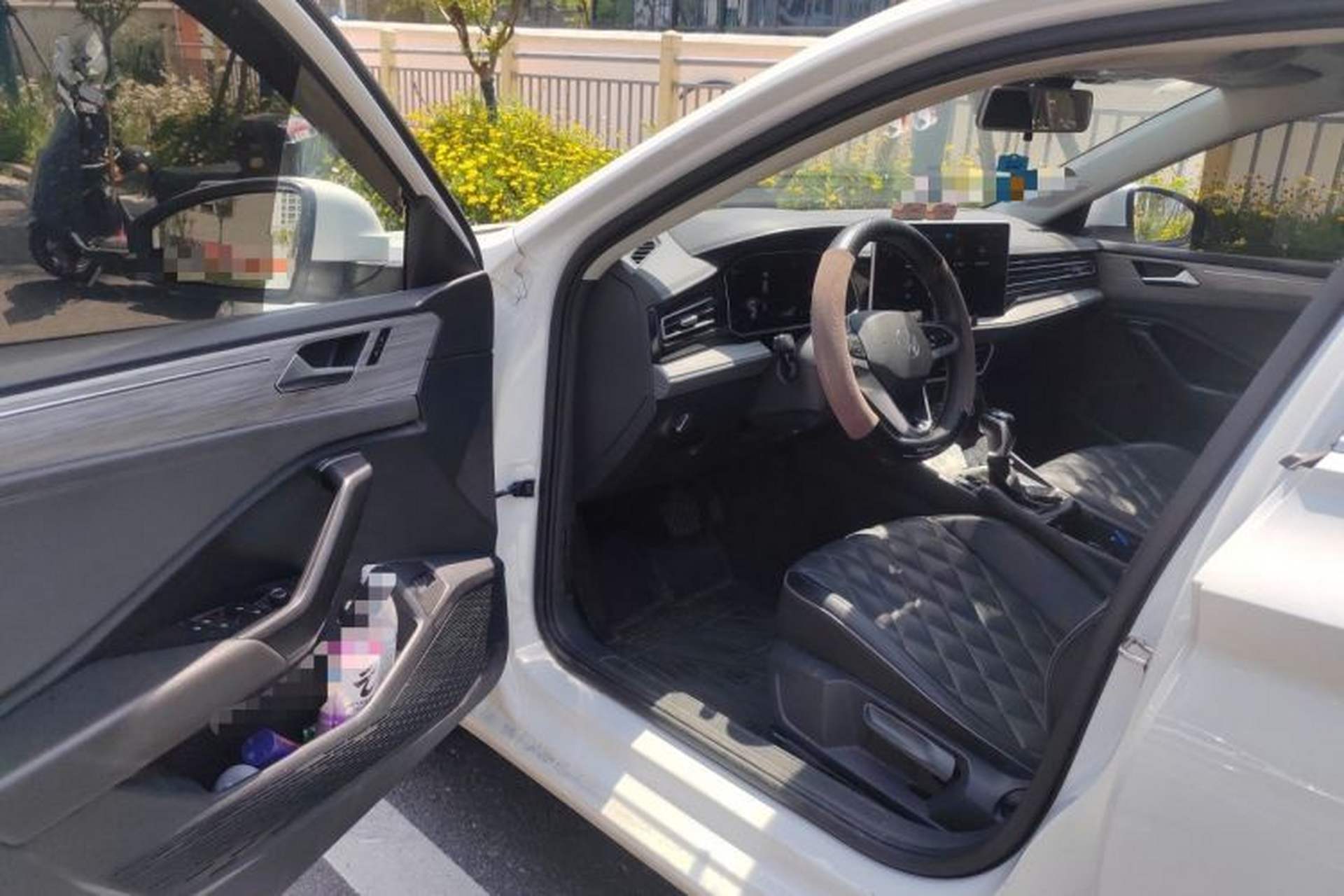 Used Volkswagen Sagitar 2023 300TSI DSG Excellence Edition Driver Seat