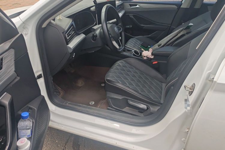 Used Volkswagen Sagitar 2023 300TSI DSG Excellence Edition Driver Seat