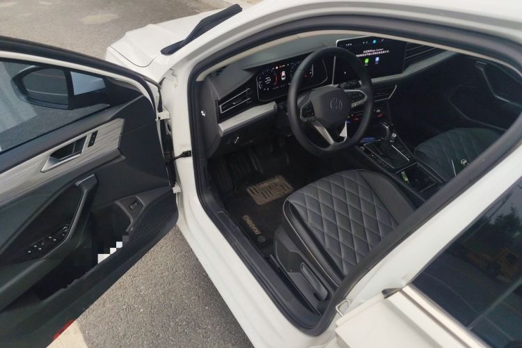 Used Volkswagen Sagitar 2023 280TSI DSG Excellence Edition Driver Seat