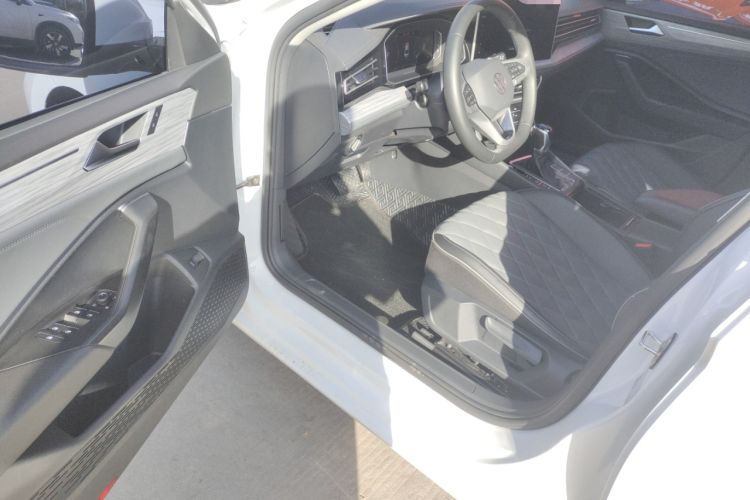 Used Volkswagen Sagitar 2023 280TSI DSG Excellence Plus Edition Driver Seat