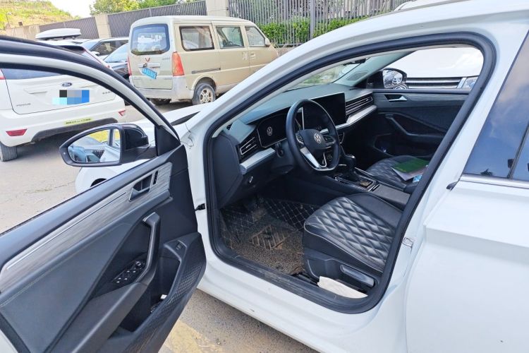 Used Volkswagen Sagitar 2023 300TSI DSG Excellence Edition Driver Seat