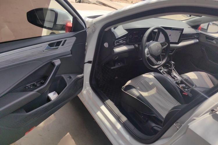 Used Volkswagen Sagitar 2023 300TSI DSG Excellence Edition Driver Seat