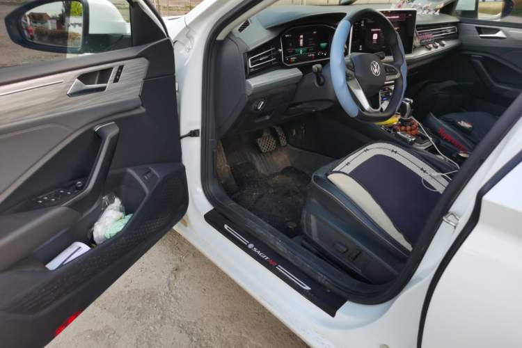 Used Volkswagen Sagitar 2023 280TSI DSG Excellence Edition Driver Seat