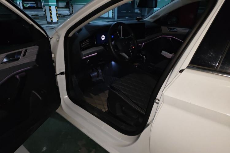 Used Volkswagen Sagitar 2023 300TSI DSG Excellence Edition Driver Seat
