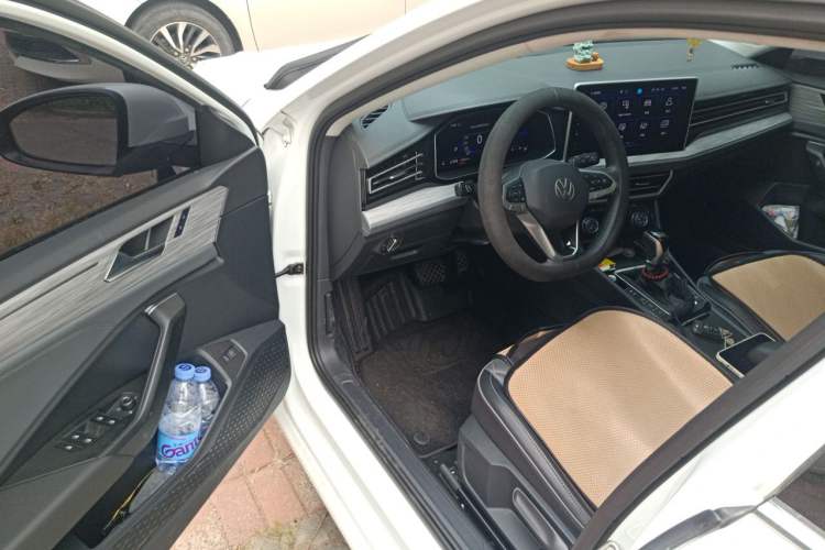 Used Volkswagen Sagitar 2023 300TSI DSG Excellence Edition Driver Seat