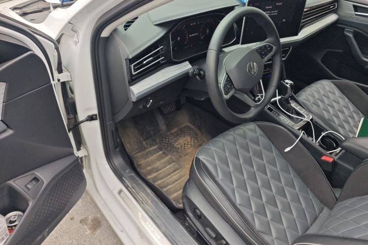 Used Volkswagen Sagitar 2023 300TSI DSG Excellence Edition Driver Seat