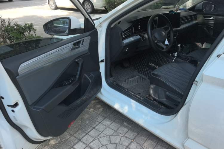 Used Volkswagen Sagitar 2023 280TSI DSG Excellence Plus Edition Driver Seat