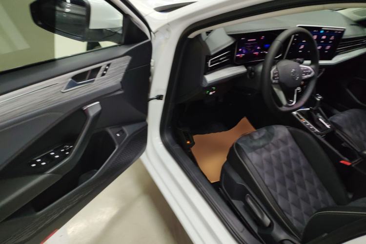Used Volkswagen Sagitar 2023 300TSI DSG Excellence Edition Driver Seat