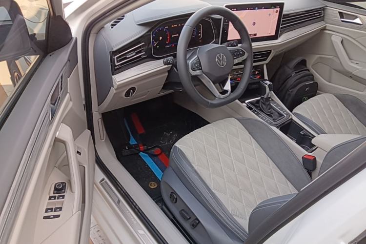 Used Volkswagen Sagitar 2023 300TSI DSG Excellence Edition Driver Seat