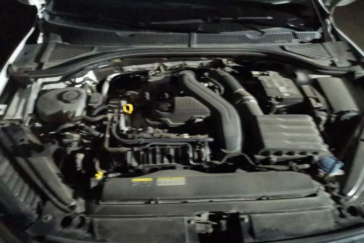 Used Volkswagen Sagitar 2023 300TSI DSG Excellence Edition Engine Bay