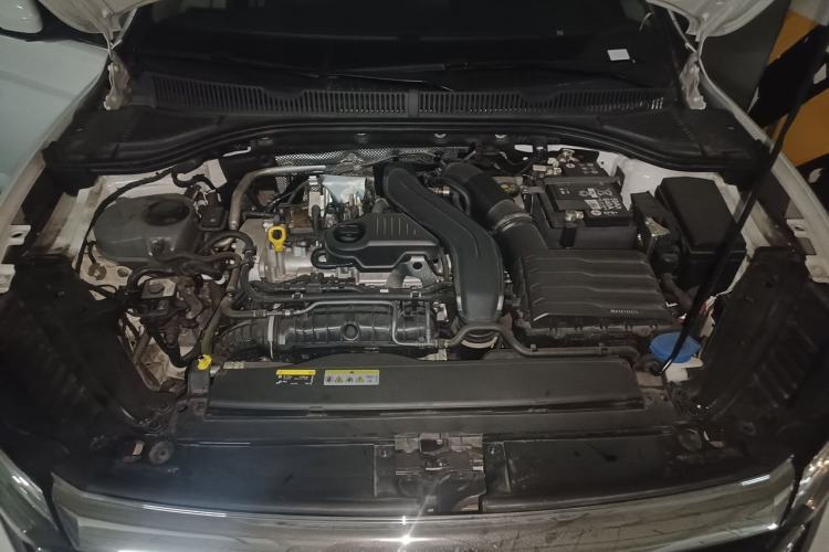 Used Volkswagen Sagitar 2023 300TSI DSG Excellence Edition Engine Bay