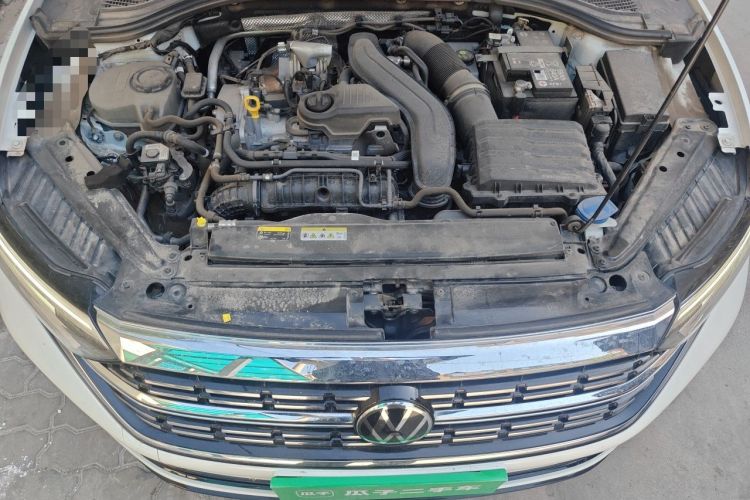 Used Volkswagen Sagitar 2023 300TSI DSG Excellence Edition Engine Bay
