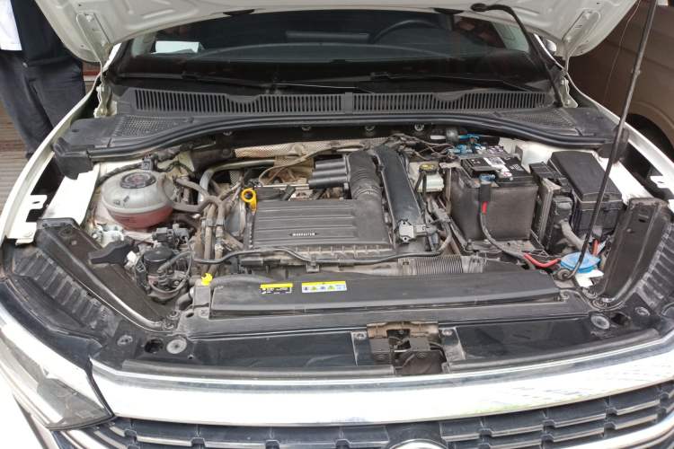 Used Volkswagen Sagitar 2023 280TSI DSG Excellence Edition Engine Bay